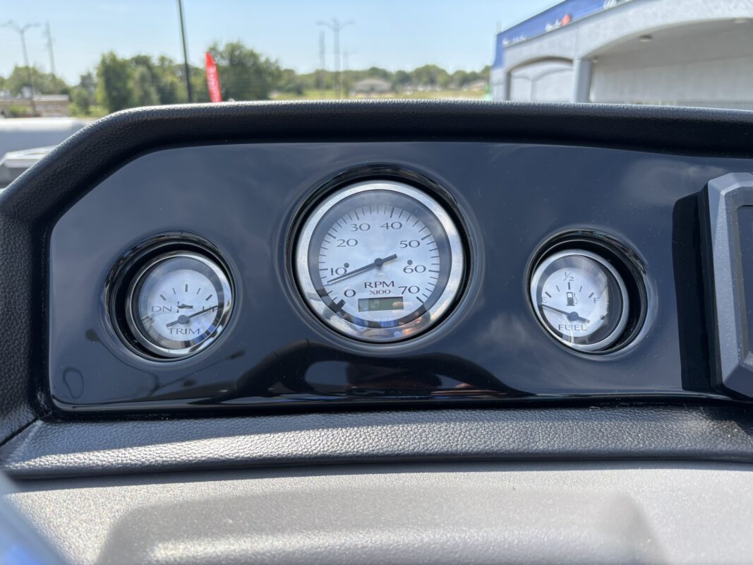 2026 Bennington 22 SSB Base