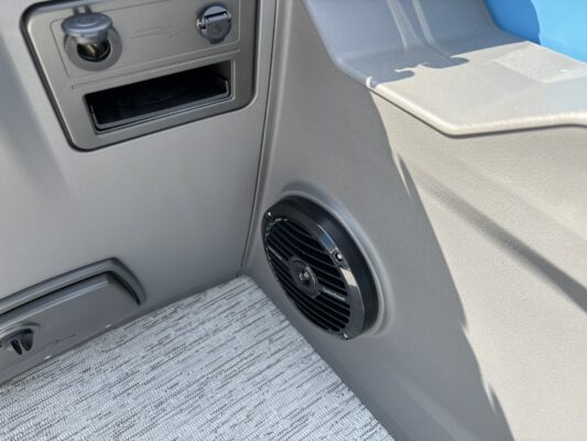 2026 Bennington 22 SSB Base