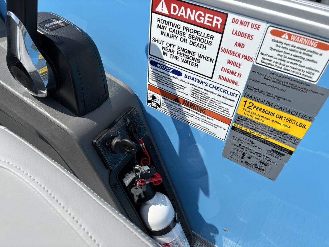 2026 Bennington 22 SSB Base