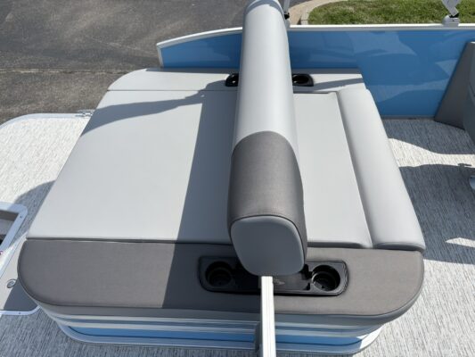 2026 Bennington 22 SSB Base