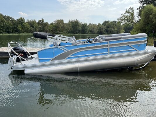 2026 Bennington 22 SSB Base