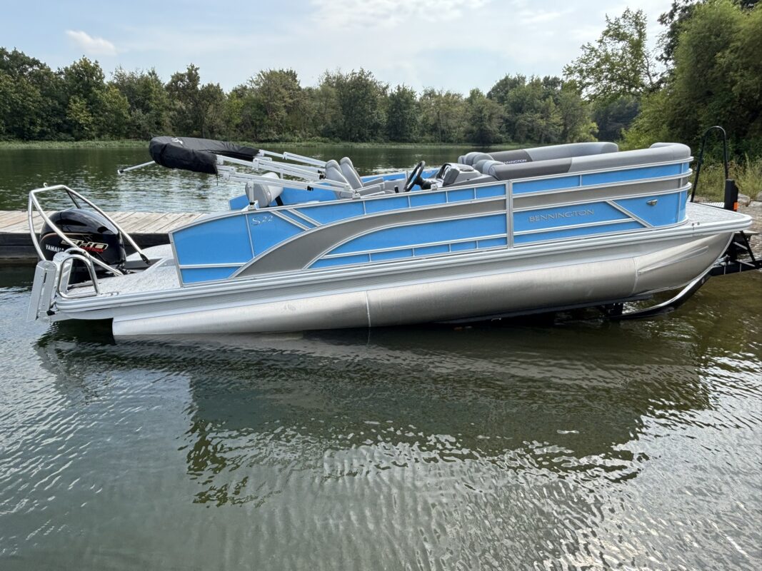 2026 Bennington 22 SSB Base