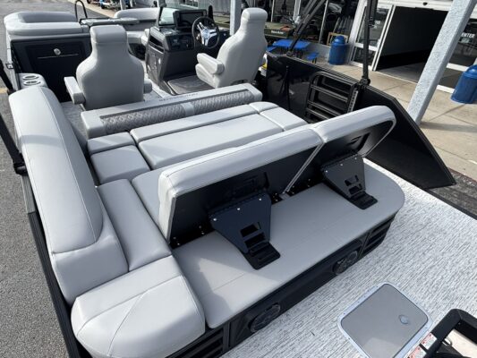 2026 Bennington 22 MSB Base