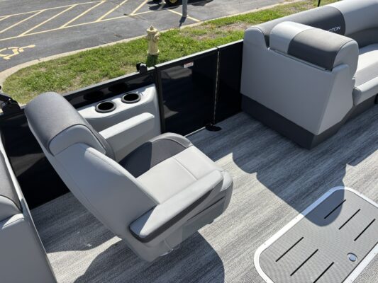 2026 Bennington 22 SSR Sport