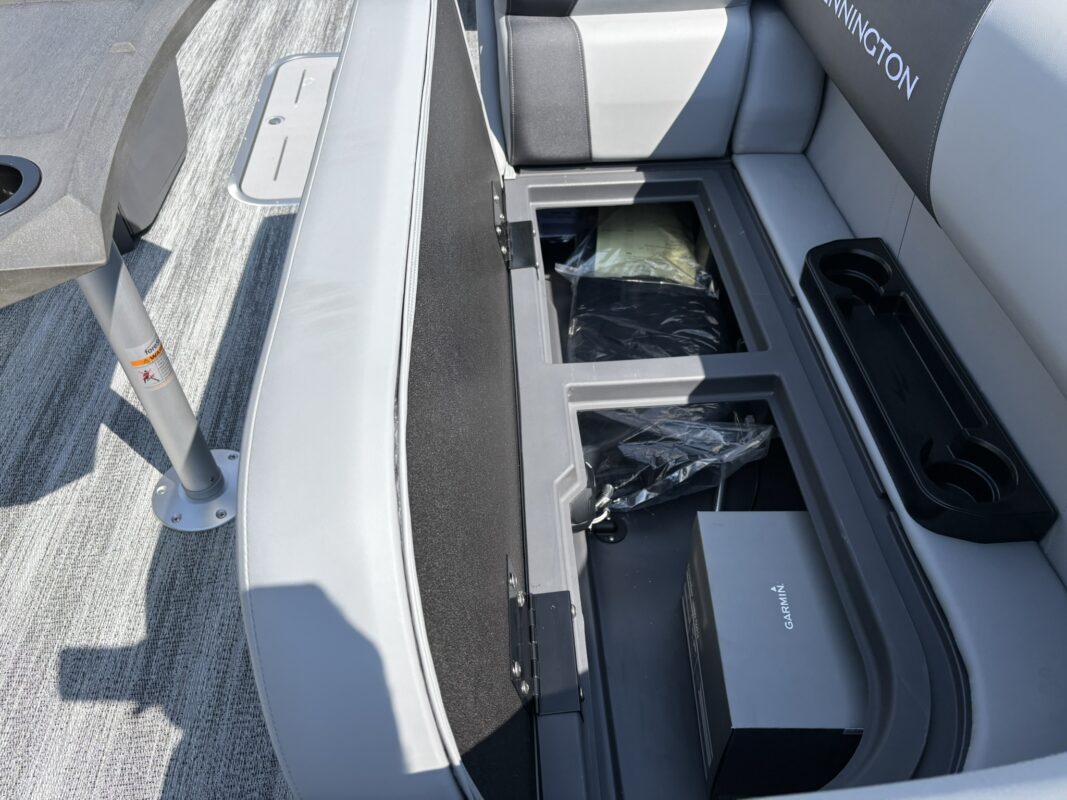 2026 Bennington 22 SSR Sport