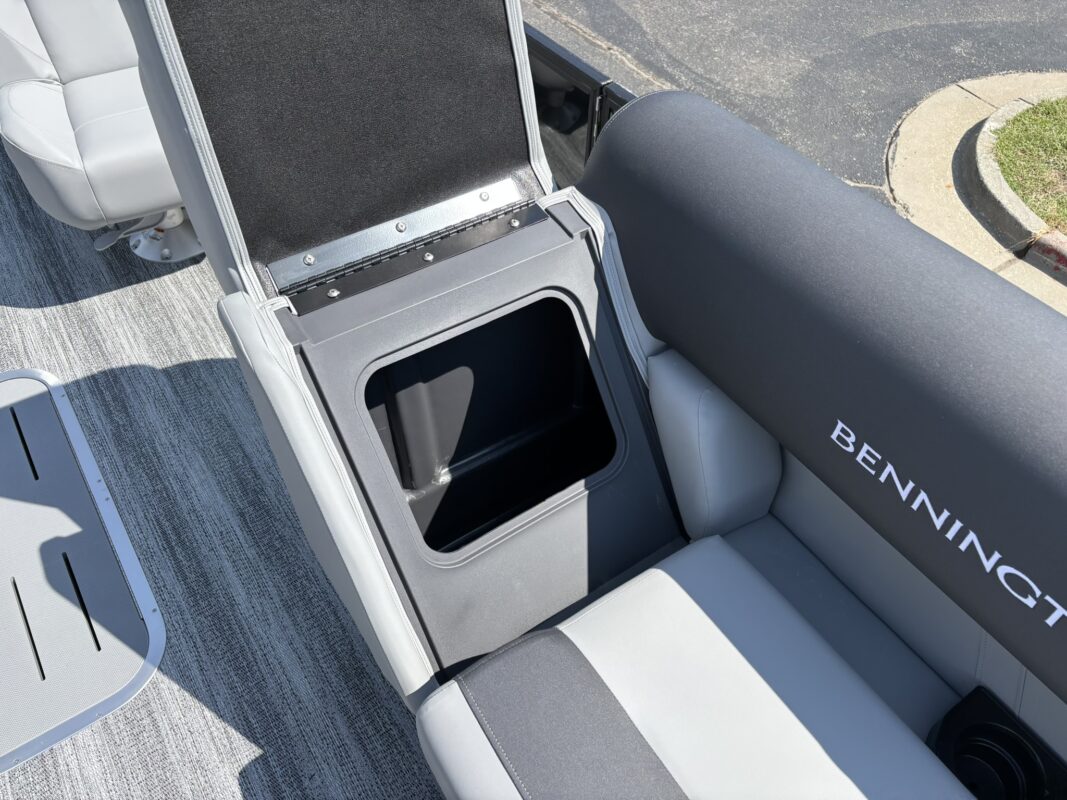 2026 Bennington 22 SSR Sport