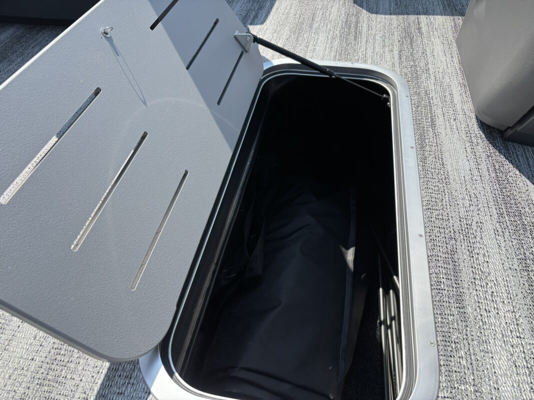 2026 Bennington 22 SSR Sport