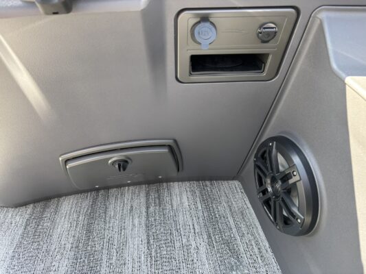 2026 Bennington 22 SSR Sport