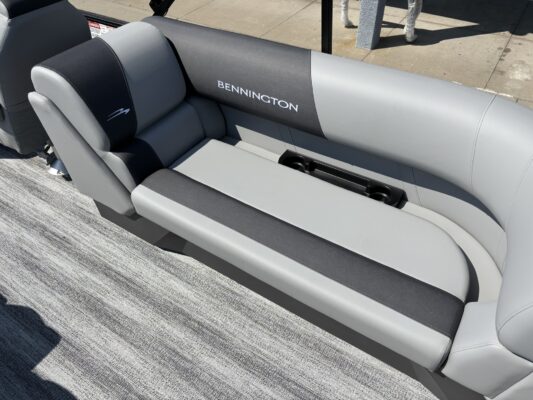 2026 Bennington 22 SSR Sport