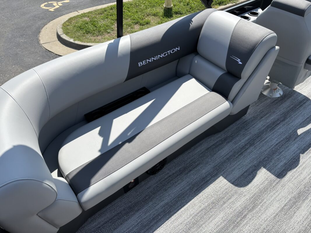 2026 Bennington 22 SSR Sport