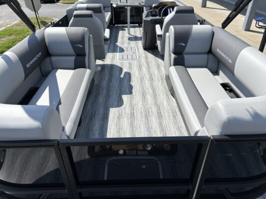 2026 Bennington 22 SSR Sport