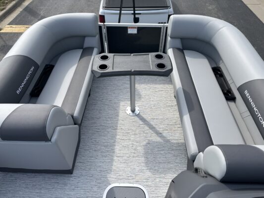 2026 Bennington 22 SSB Base