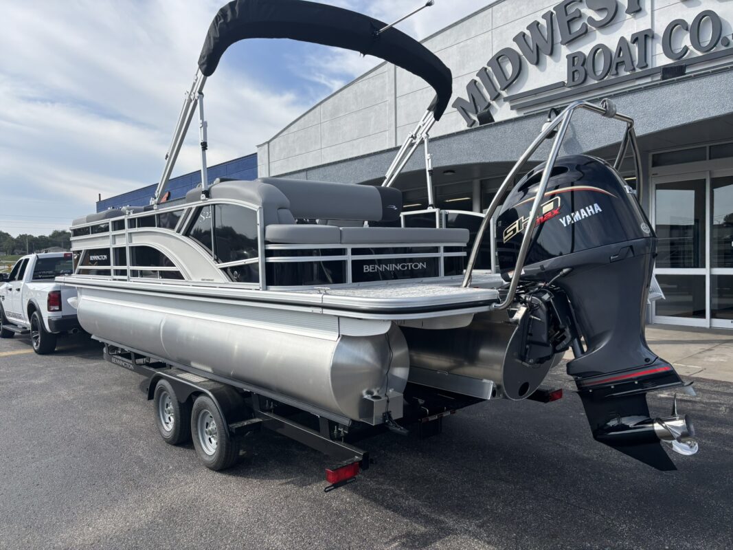 2026 Bennington 22 SSB Base