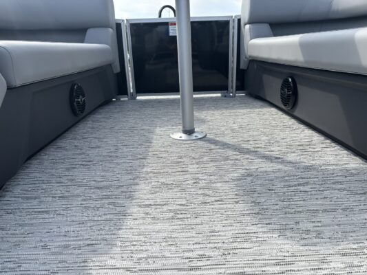 2026 Bennington 22 SSB Base