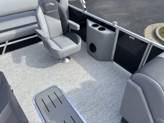 2026 Bennington 22 SSB Base