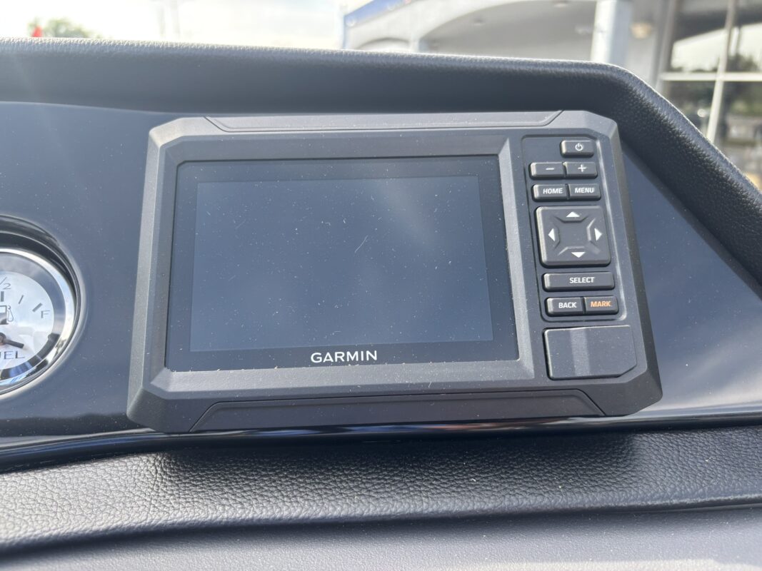 2026 Bennington 22 SSB Base