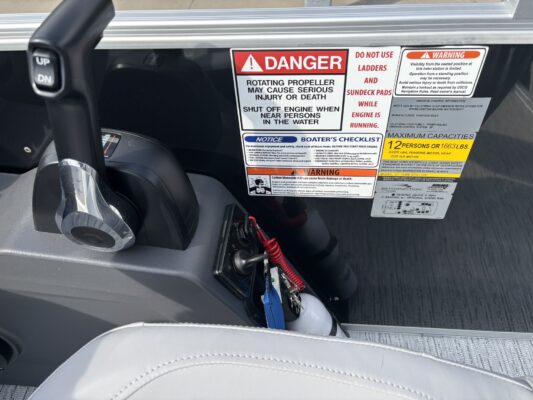 2026 Bennington 22 SSB Base