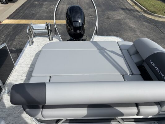 2026 Bennington 22 SSB Base