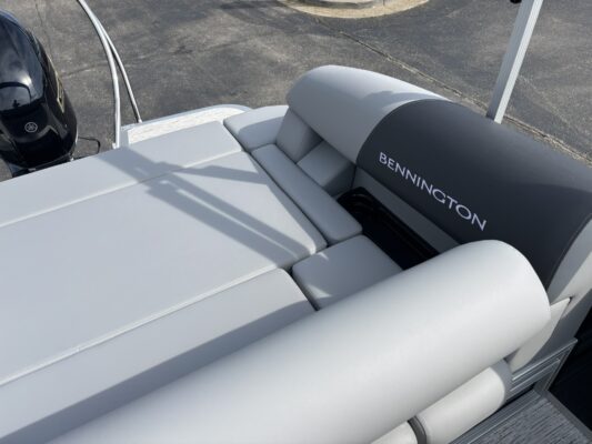 2026 Bennington 22 SSB Base