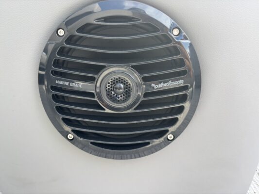 2026 Bennington 22 SSB Base