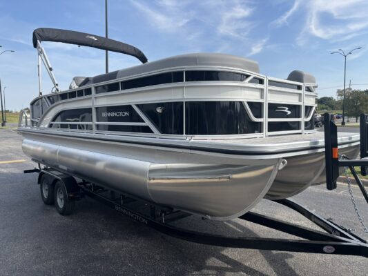 2026 Bennington 22 SSB Base
