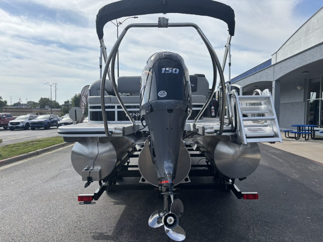 2026 Bennington 22 SSB Base