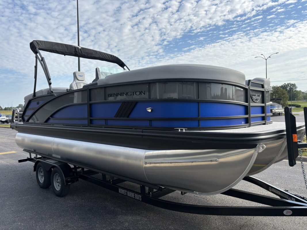 2026 Bennington 22 MFB Base