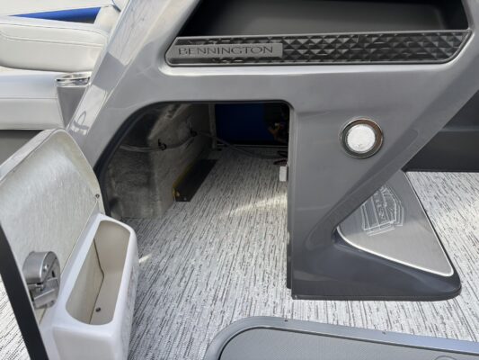 2026 Bennington 22 MFB Base