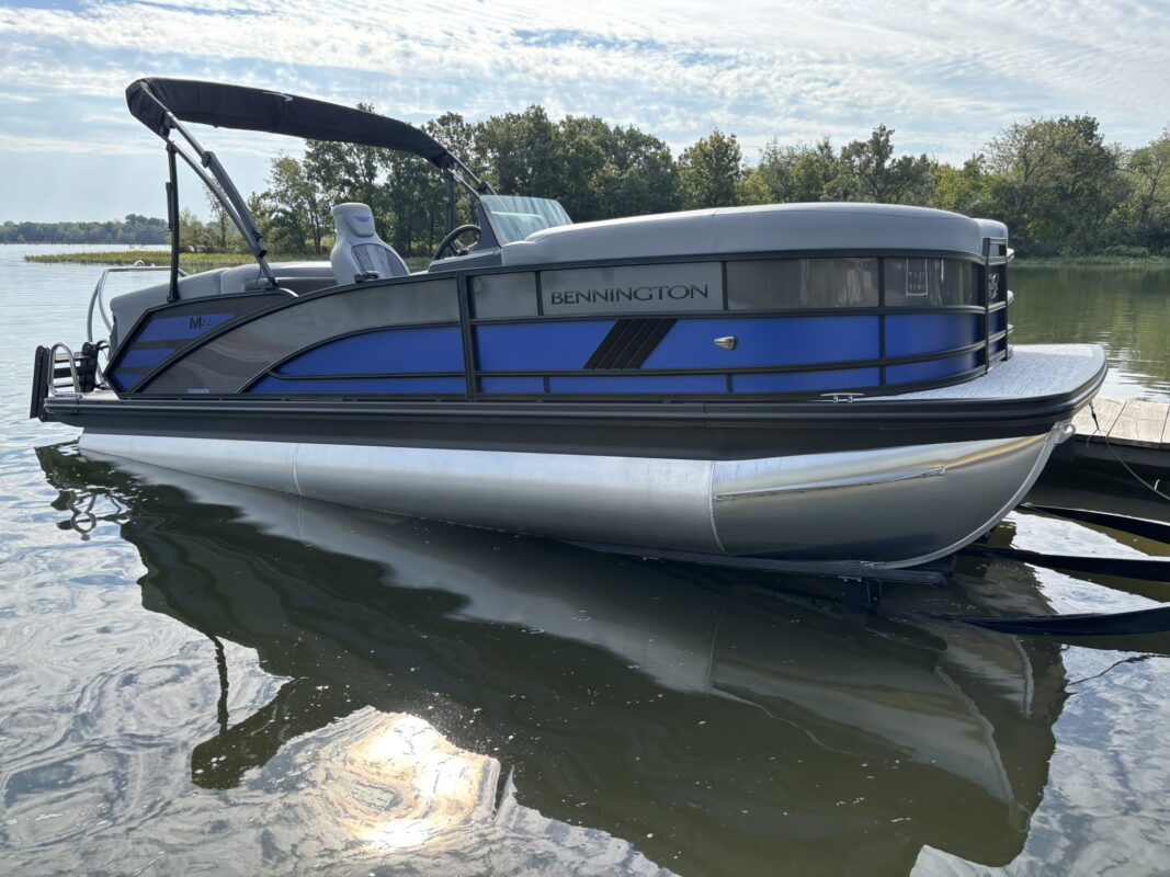 2026 Bennington 22 MFB Base