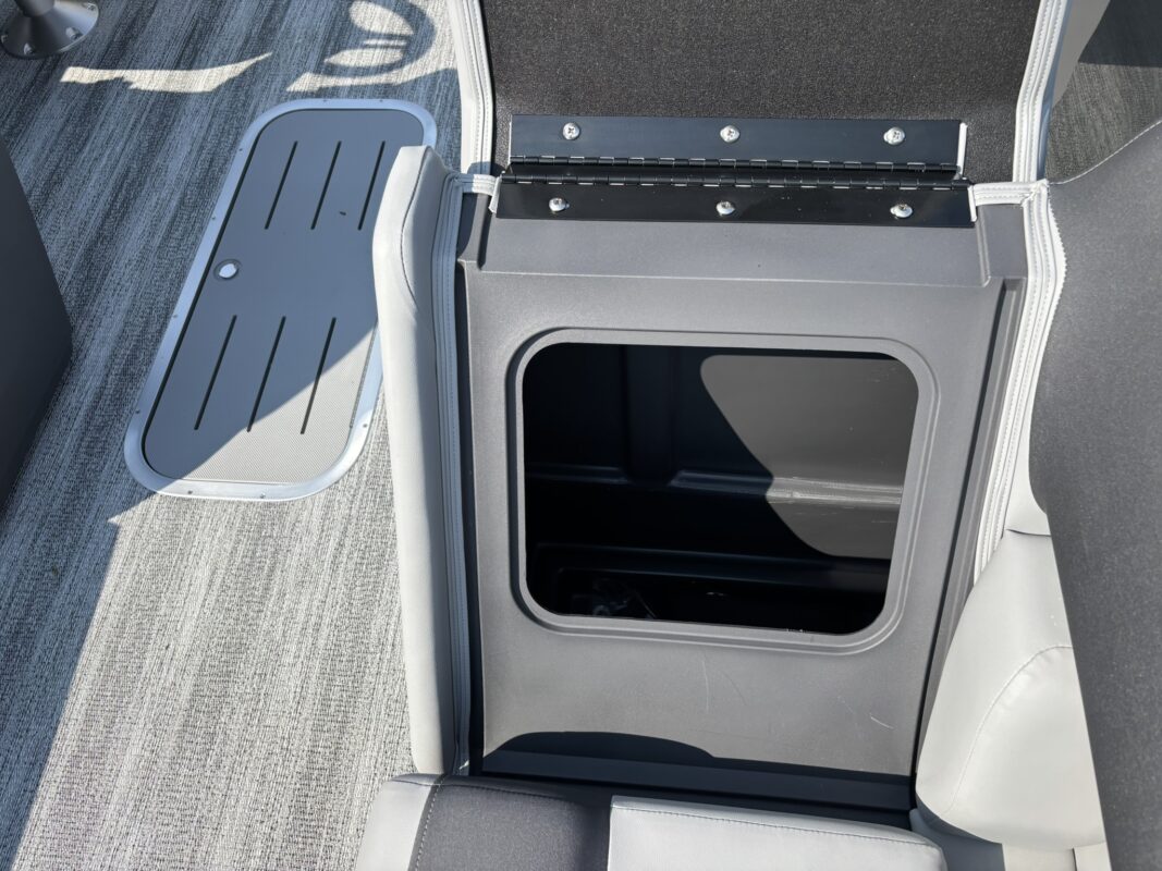 2026 Bennington 22 SSR Sport