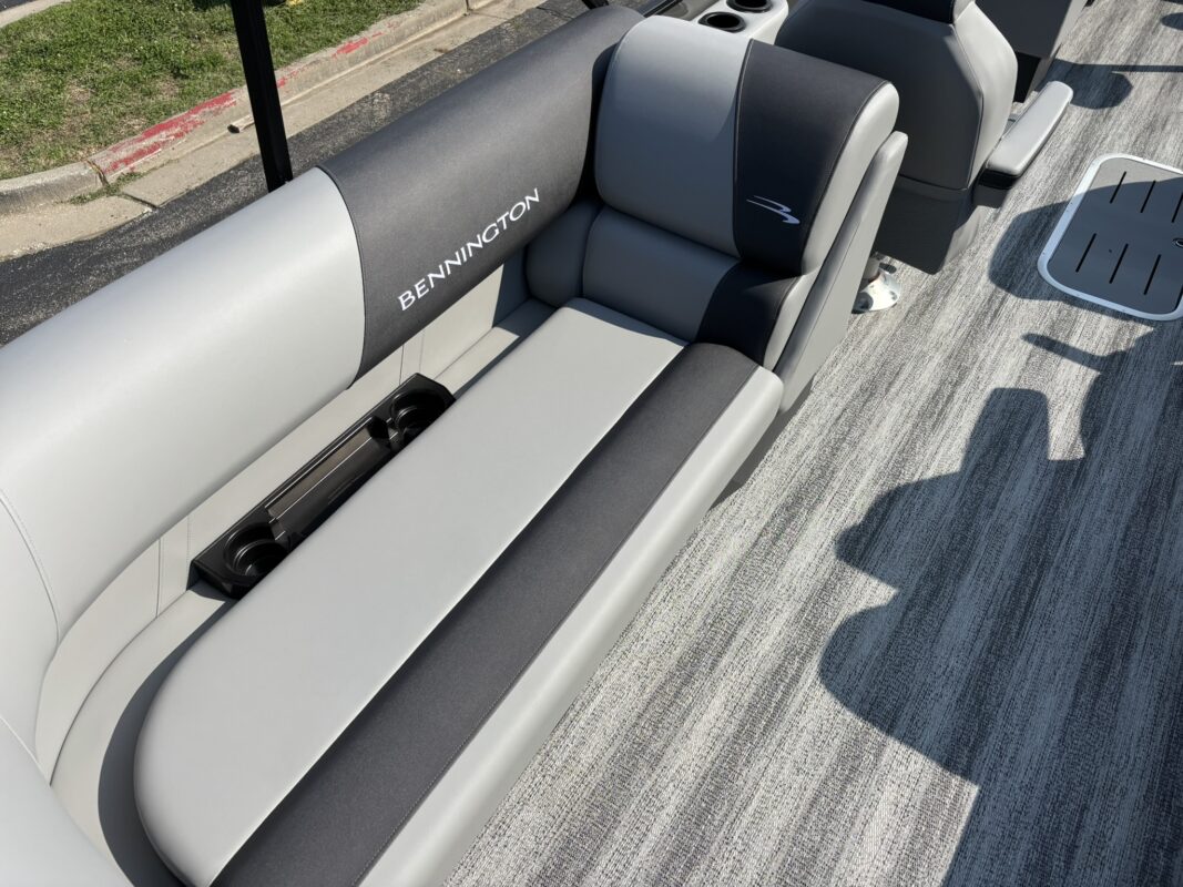 2026 Bennington 22 SSR Sport