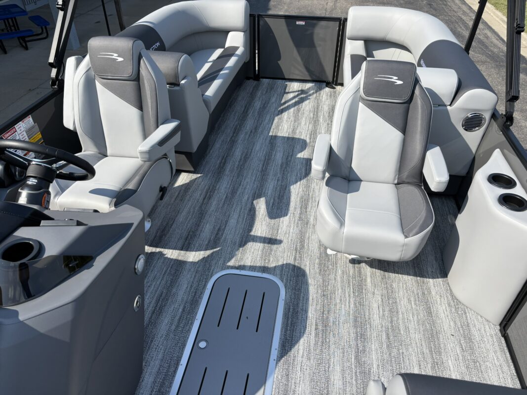 2026 Bennington 22 SSR Sport