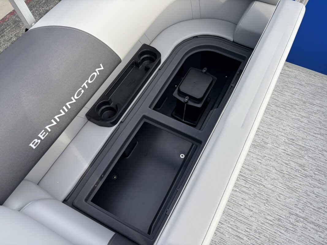 2026 Bennington 22 SSR Base