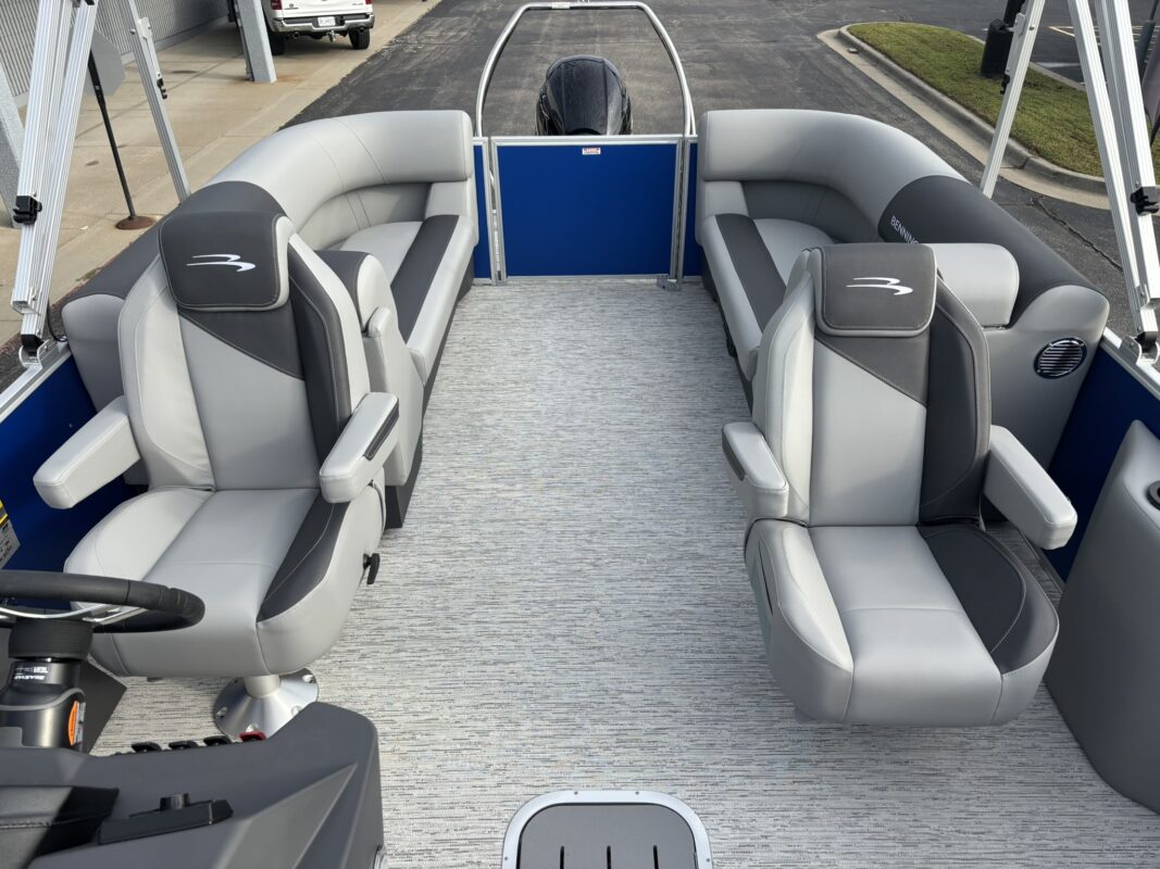 2026 Bennington 22 SSR Base