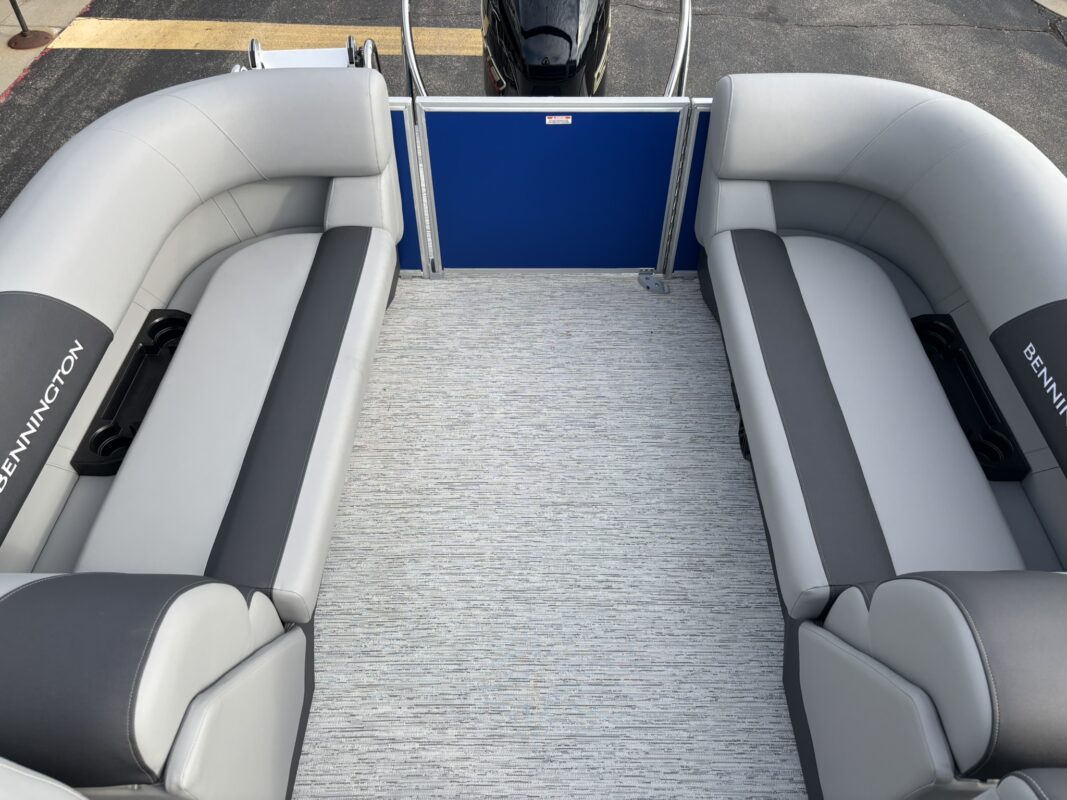 2026 Bennington 22 SSR Base