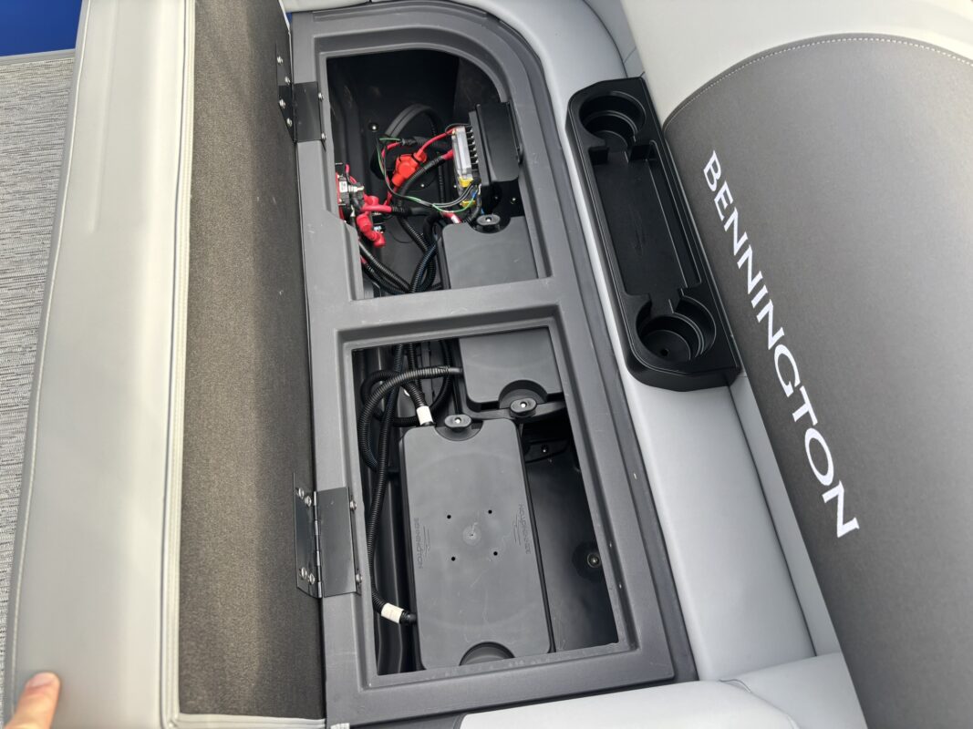 2026 Bennington 22 SSR Base