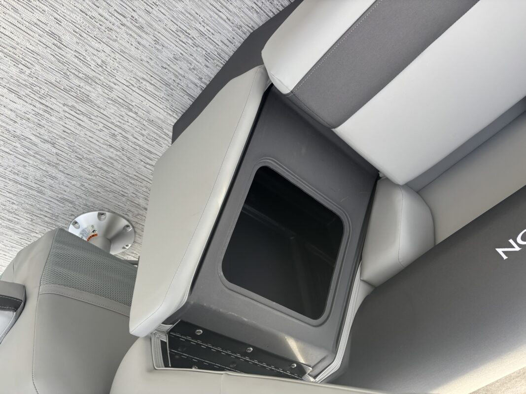 2026 Bennington 22 SSR Base