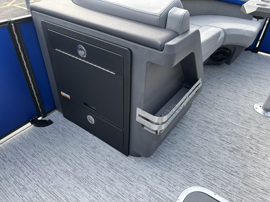 2026 Bennington 22 MFB Sport