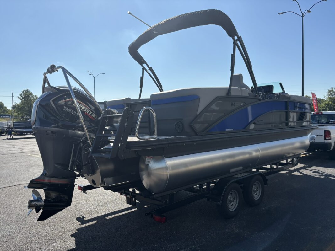 2026 Bennington 22 MFB Sport