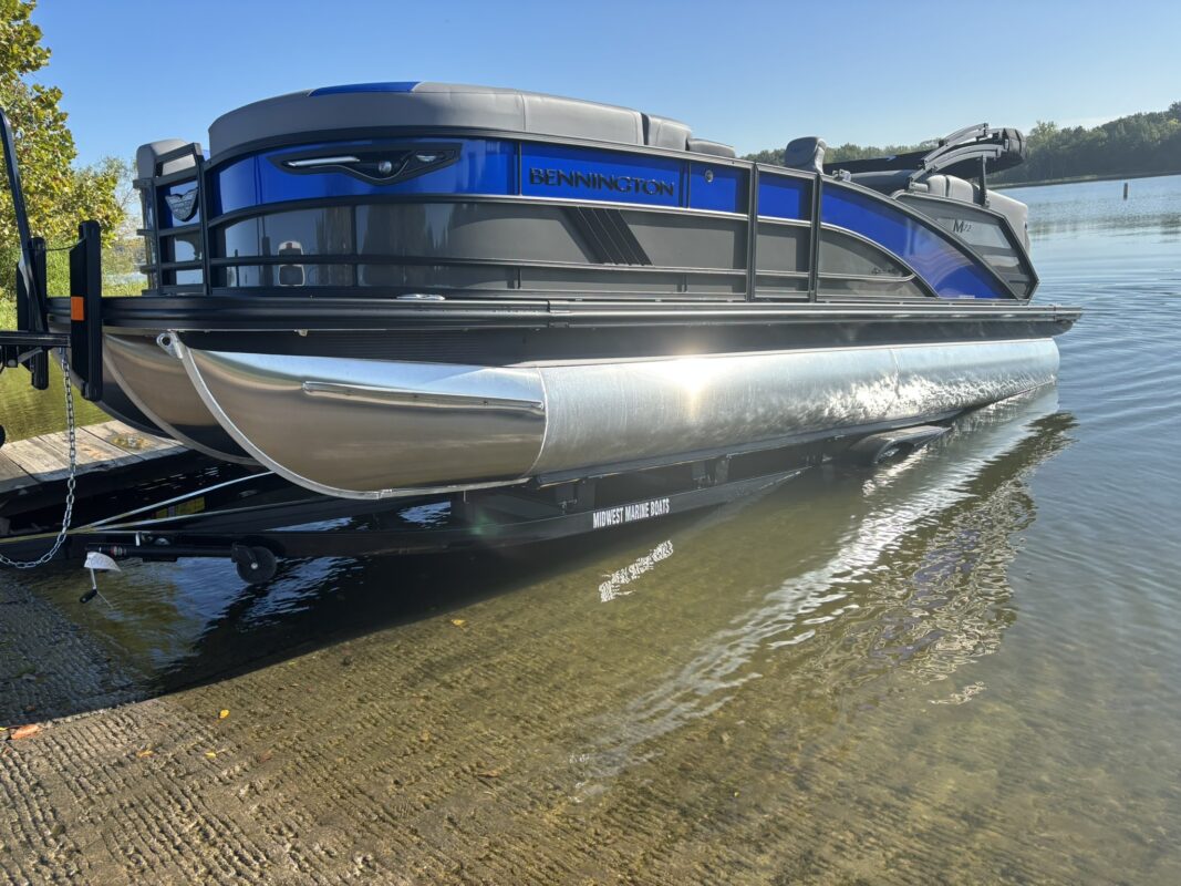 2026 Bennington 22 MFB Sport