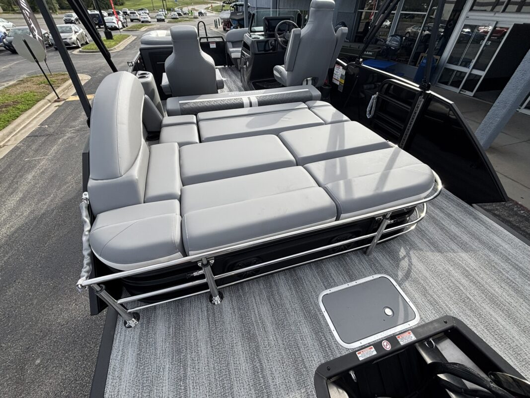 2026 Bennington 22 MSB Sport