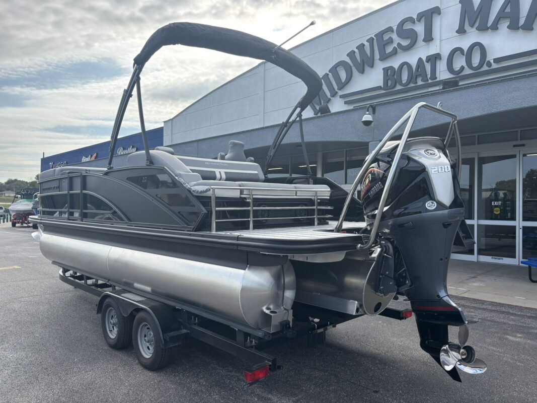 2026 Bennington 22 MSB Sport