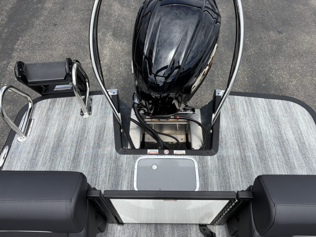 2026 Bennington 22 MFB Sport