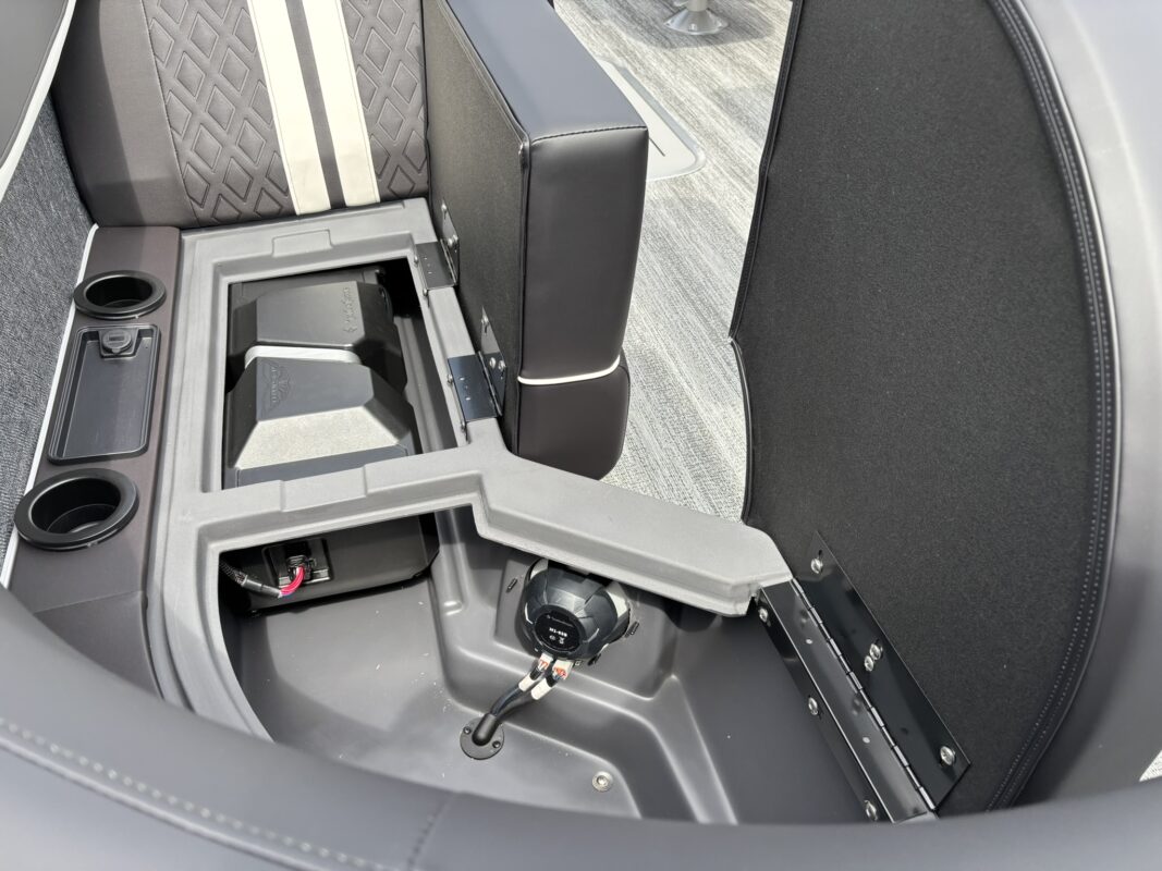 2026 Bennington 22 MFB Sport