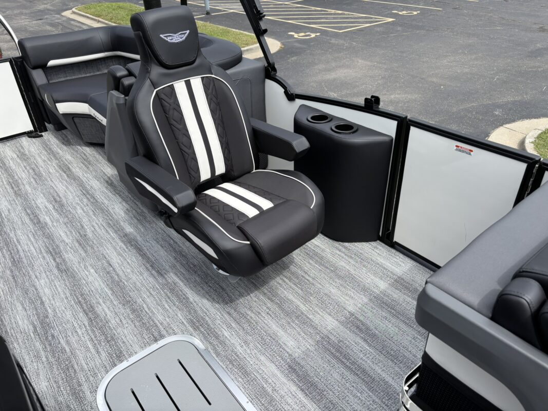 2026 Bennington 22 MFB Sport