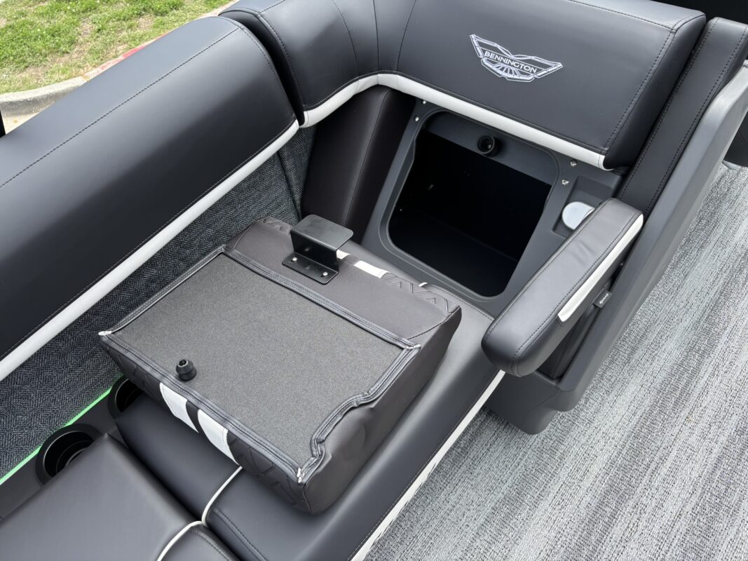 2026 Bennington 22 MFB Sport