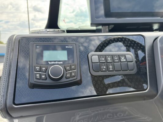 2026 Bennington 22 MSB Base