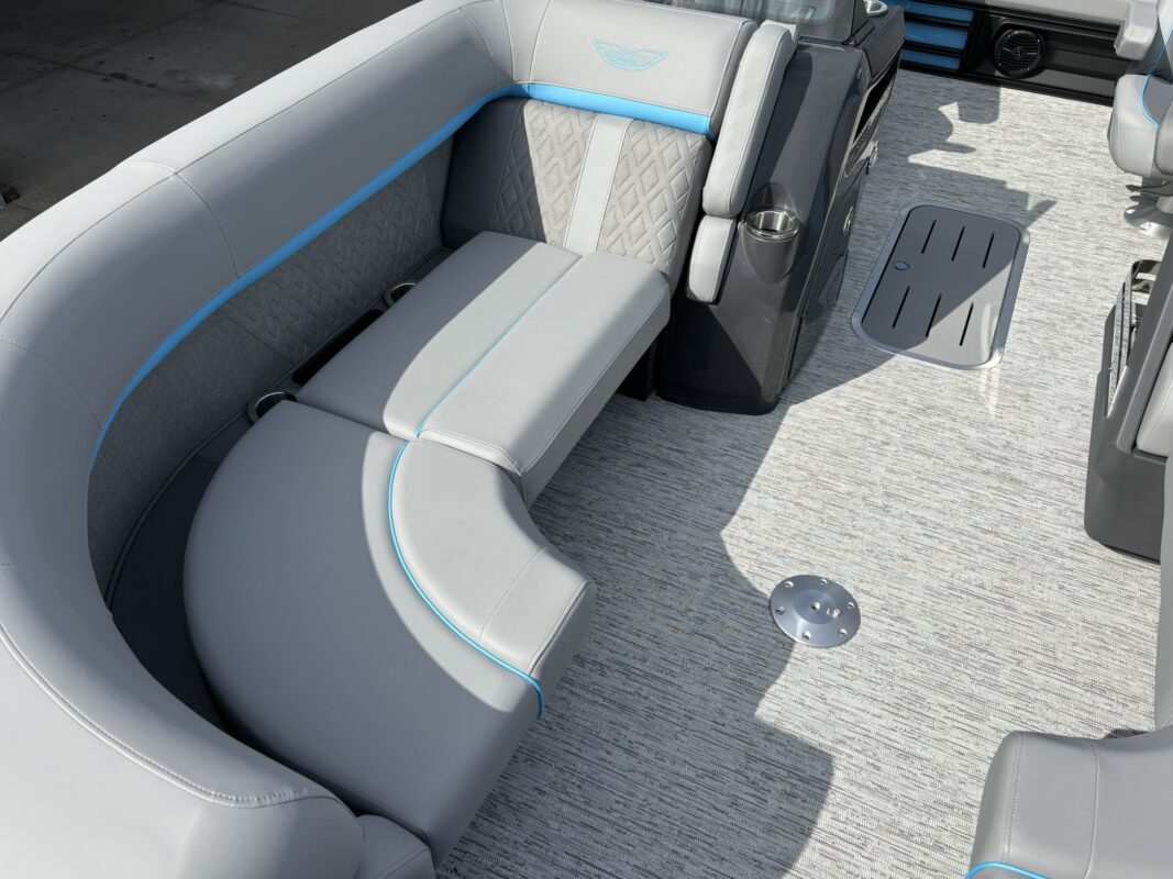 2026 Bennington 22 MSB Base