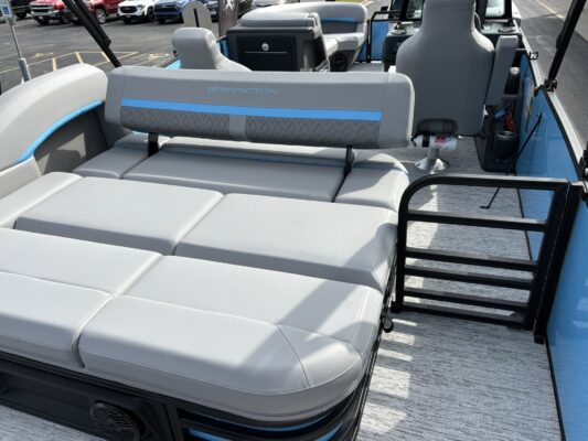 2026 Bennington 22 MSB Base