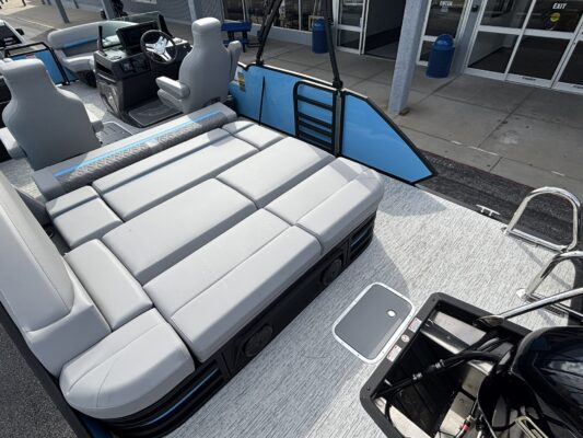 2026 Bennington 22 MSB Base